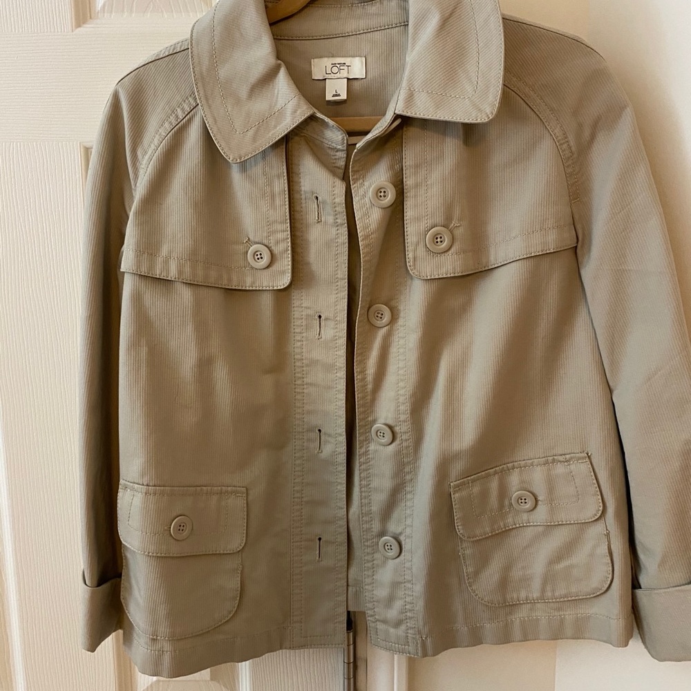 Lightweight jacket
